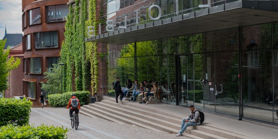 KTHB exteriör
