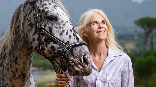 Sandra Swart and a horse